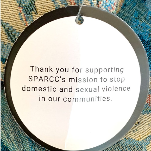 BLUE FLORAL 2 PIECE CROP TOP & MINI SKIRT. WOMEN’S SZ LARGE  NEW WITH TAGS - Picture 8 of 9